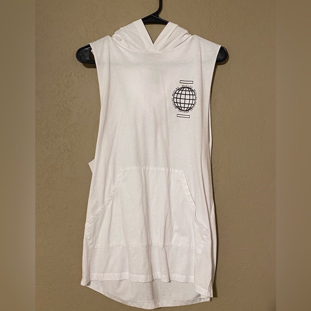 Sleveless Hooded Shirt